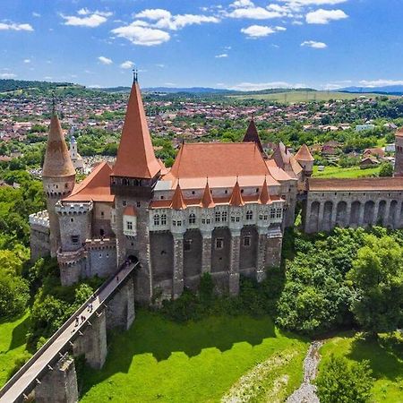 Happy Place :) Hunedoara Exterior foto